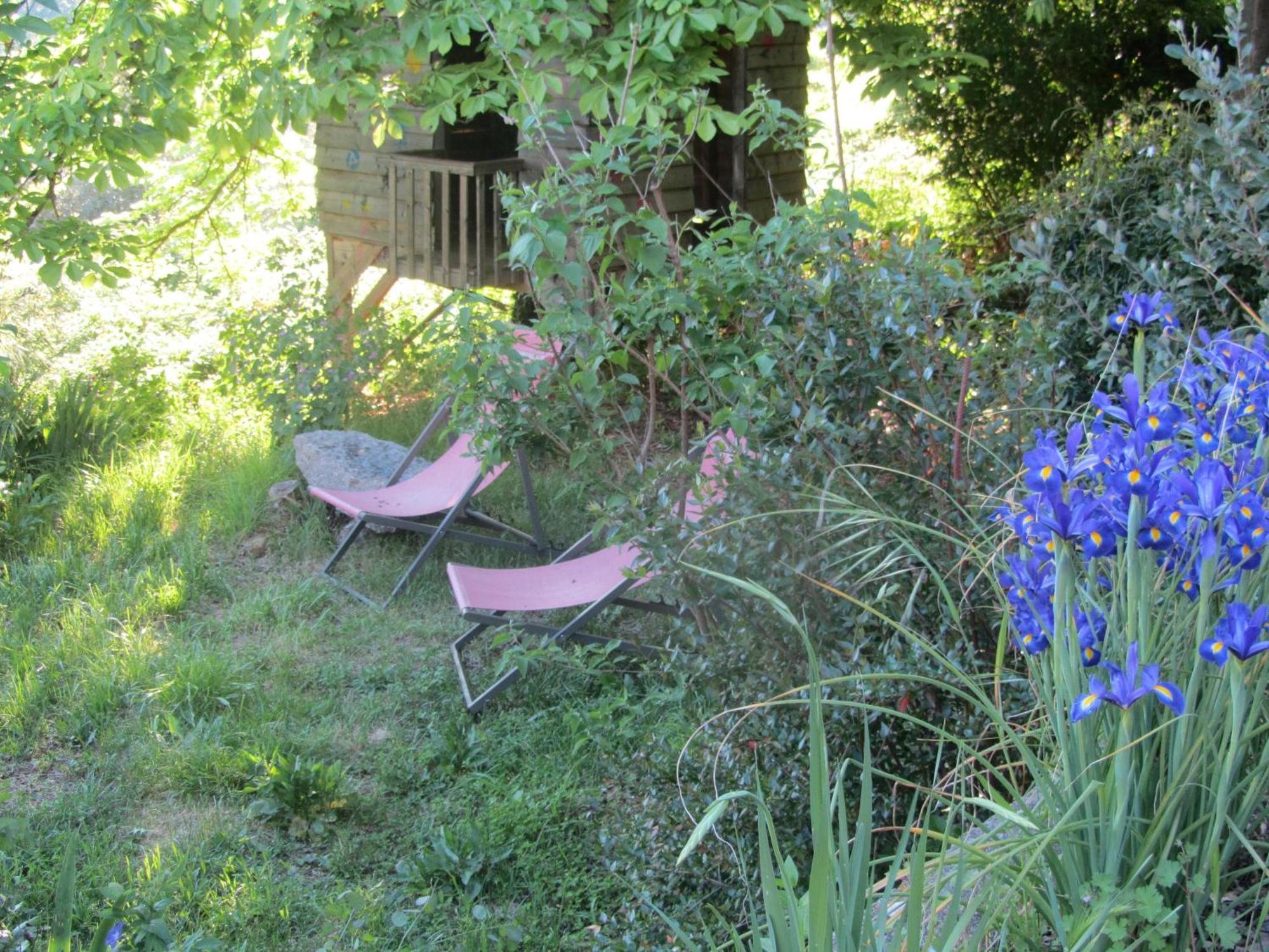 La Colline Bleue Panzió Banne Kültér fotó